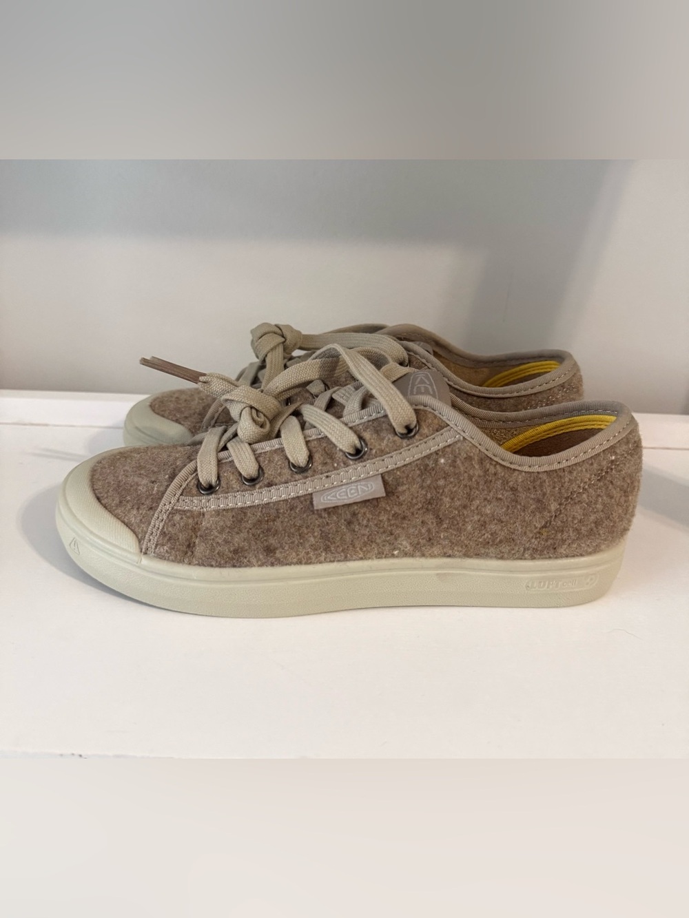 Keen Wool Lace-Up Sneakers in Taupe and Cream new